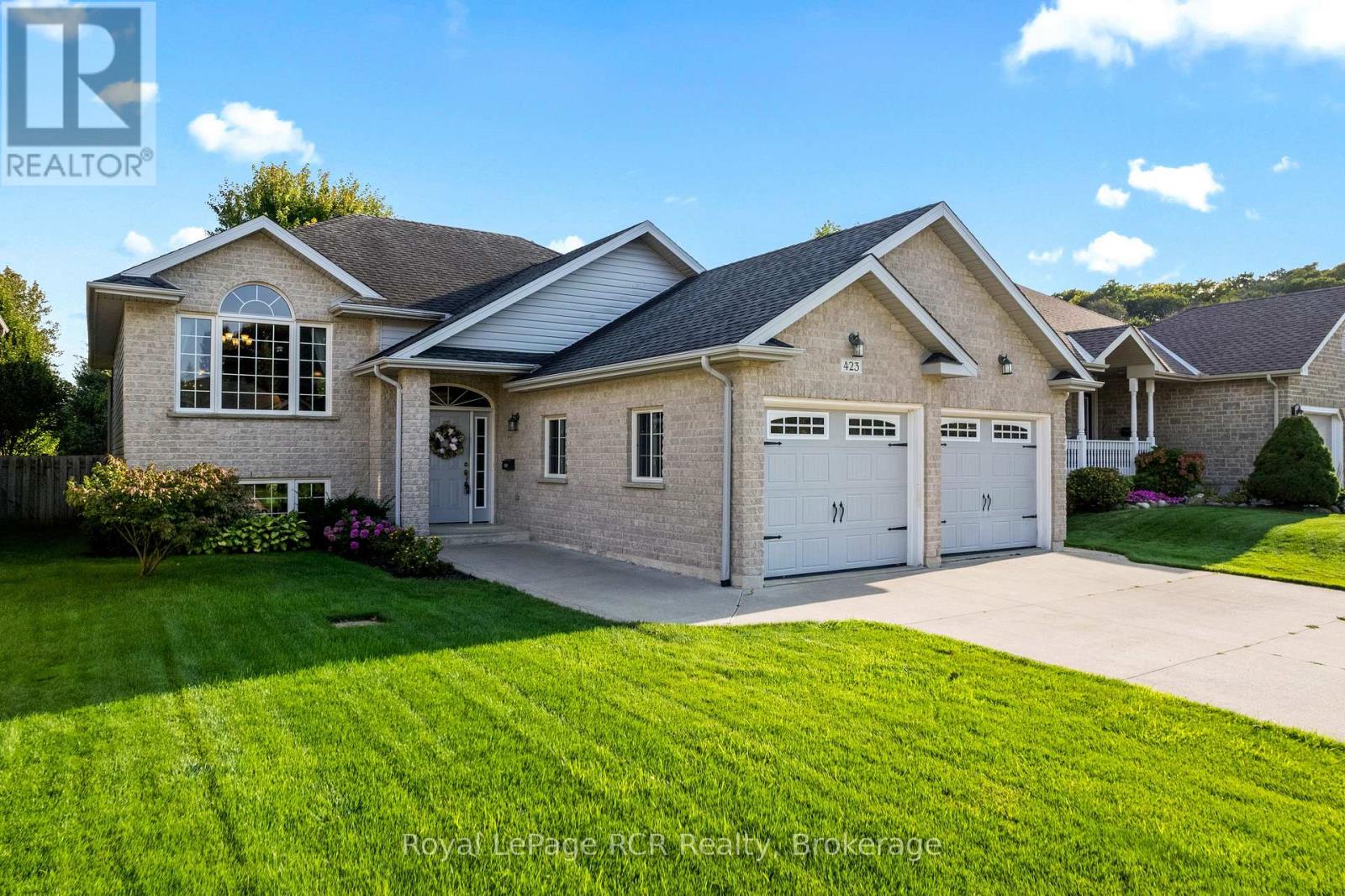 423 1st St SW, Owen Sound, ON N4K 6Z7