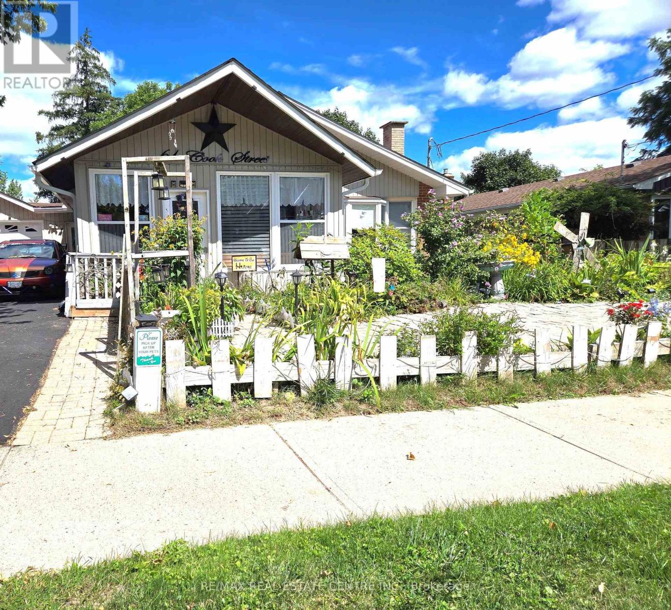 61 Cook St, Halton Hills, ON L7J 1Z5