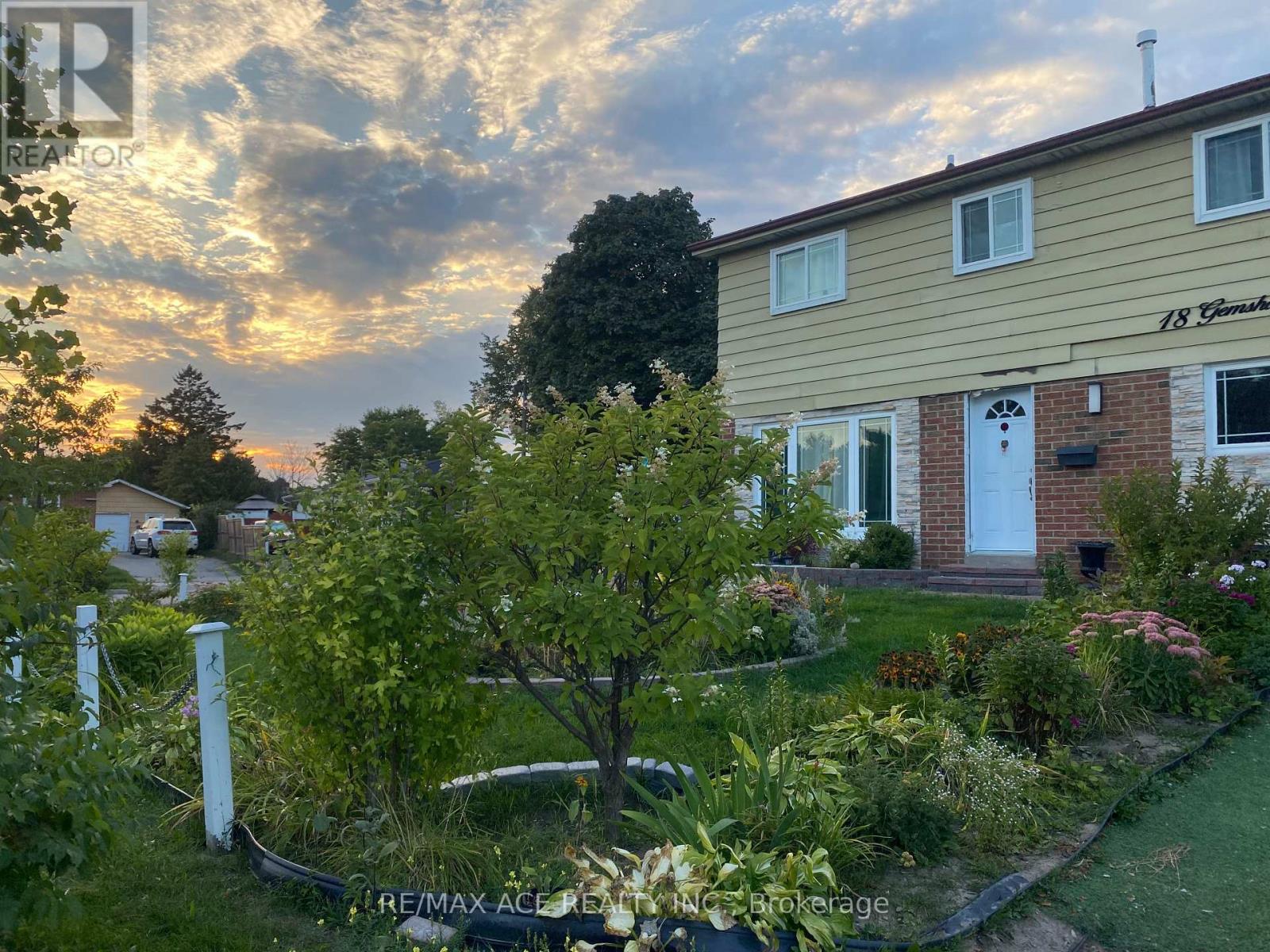 18 Gemshaw Cres, Toronto, ON M1B 1L4