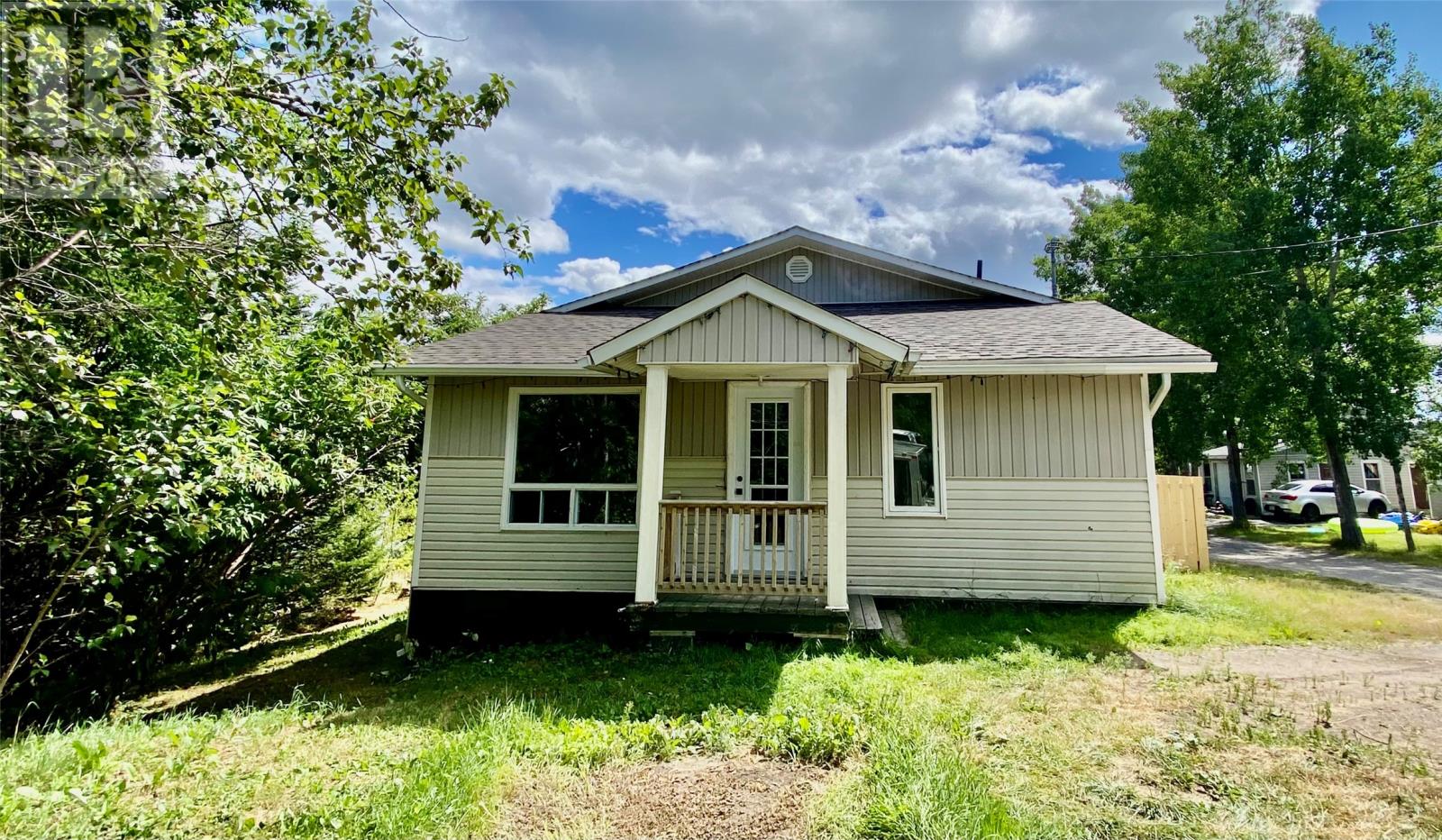 86 Main St N, Glovertown, NL A0G 2L0