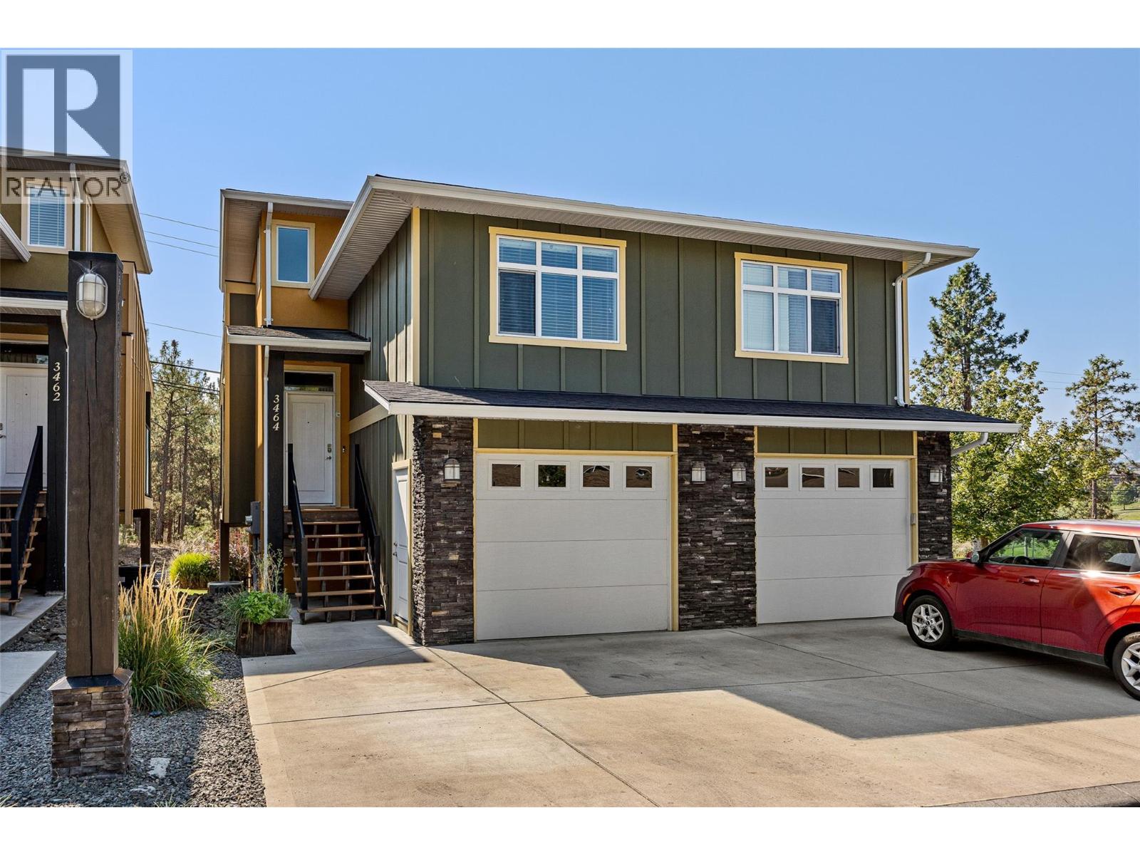 3464 Cougar Rd, West Kelowna, BC V4T 2G9