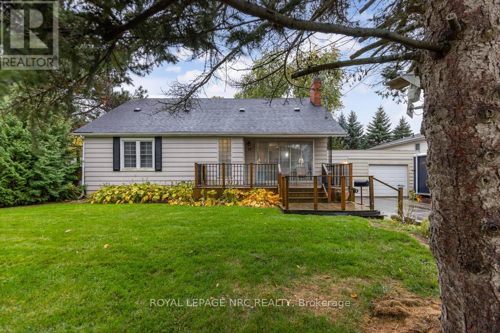 22 Beamer Ave, St. Catharines, ON L2M 2L3