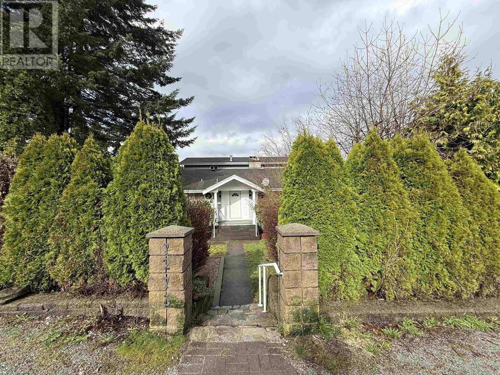 7273 Braeside Dr, Burnaby, BC V5A 1E9