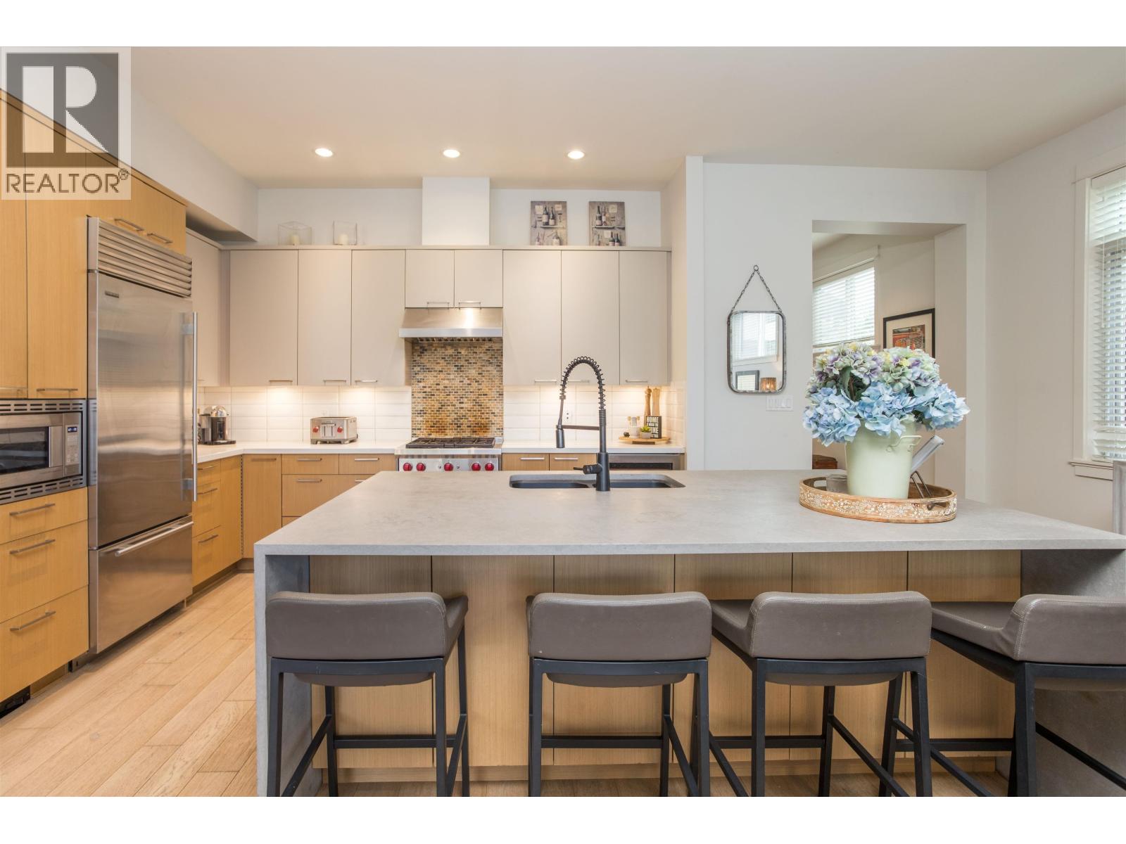 5009 Cedar Springs Dr, Tsawwassen, BC V4M 0A7