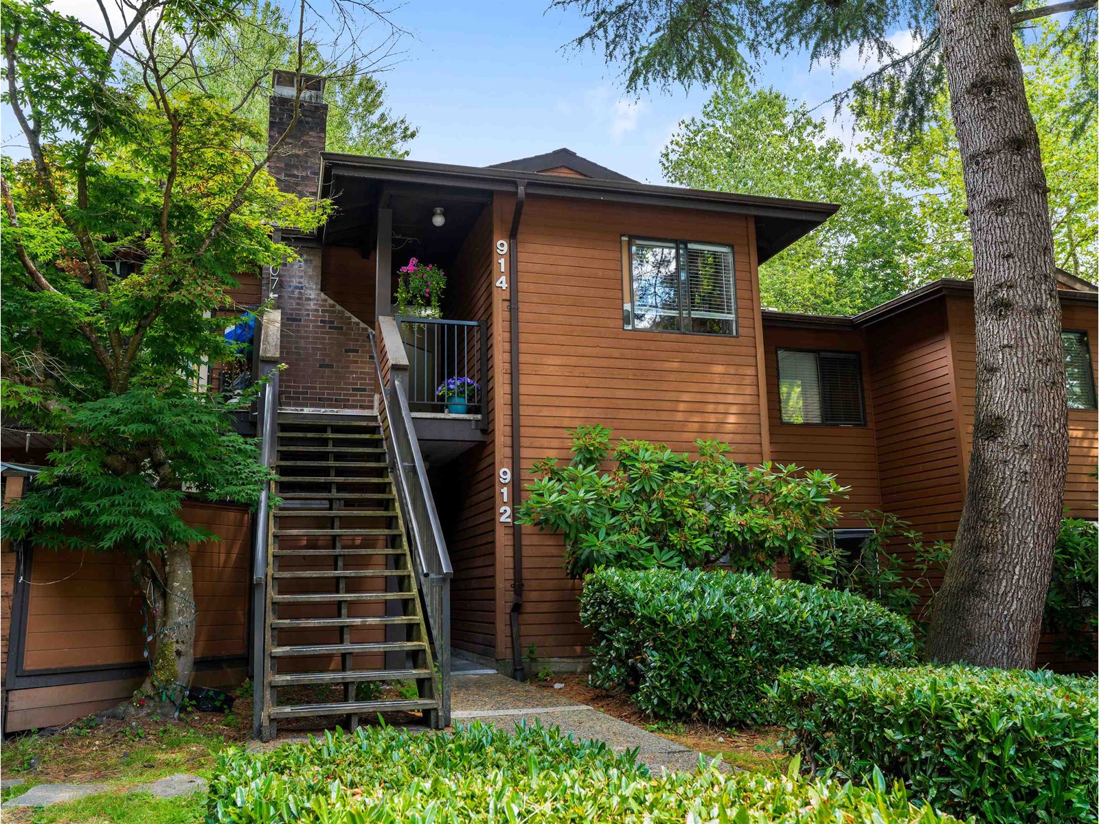 10620 150 Street Unit 914, Surrey, BC V3R 7S1