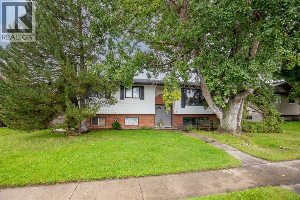 37 Street Unit 5248, Innisfail, AB T4G 1G6