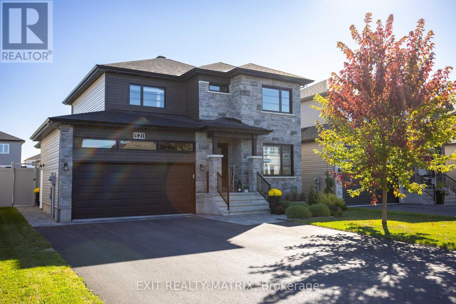 521 Marseille St, Russell, ON K0A 1W0