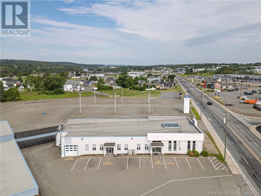 157 Madawaska Rd, Grand-saultgrand Falls, NB E3Y 1A7