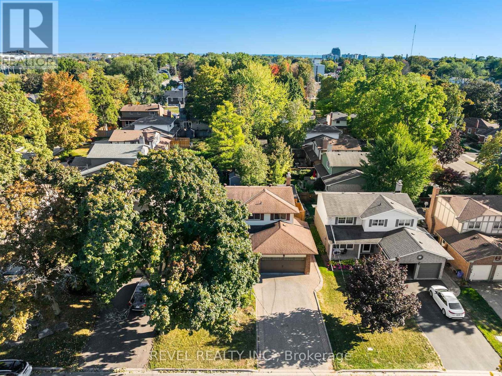 205 Ontario St E, Whitby, ON L1N 6L8
