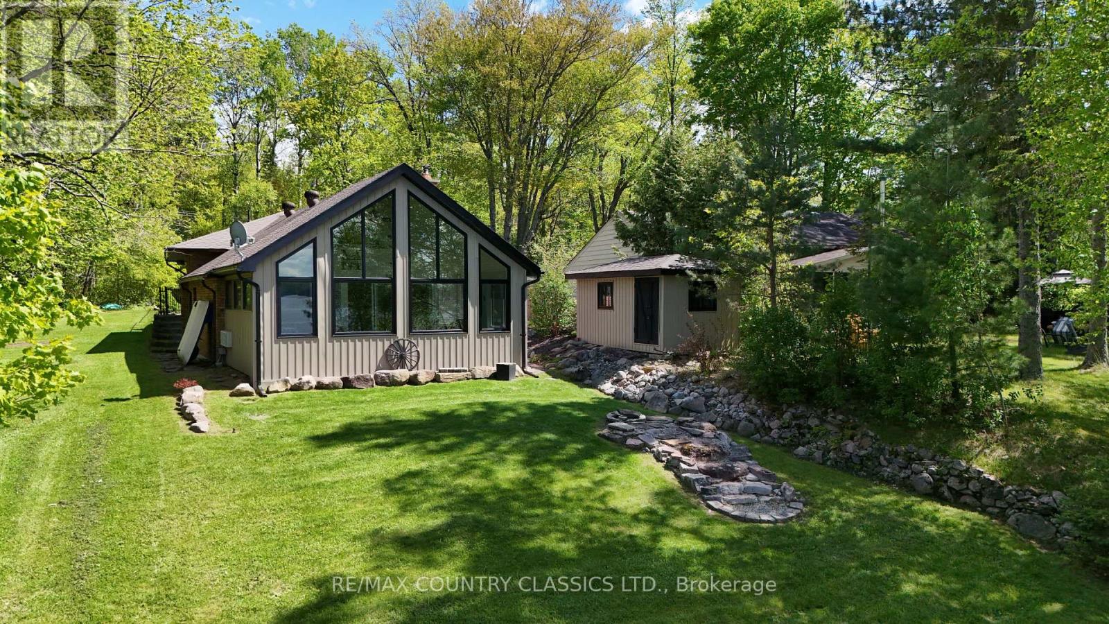 90 Village St, Hastings Highlands Herschel Ward, ON K0L 1C0