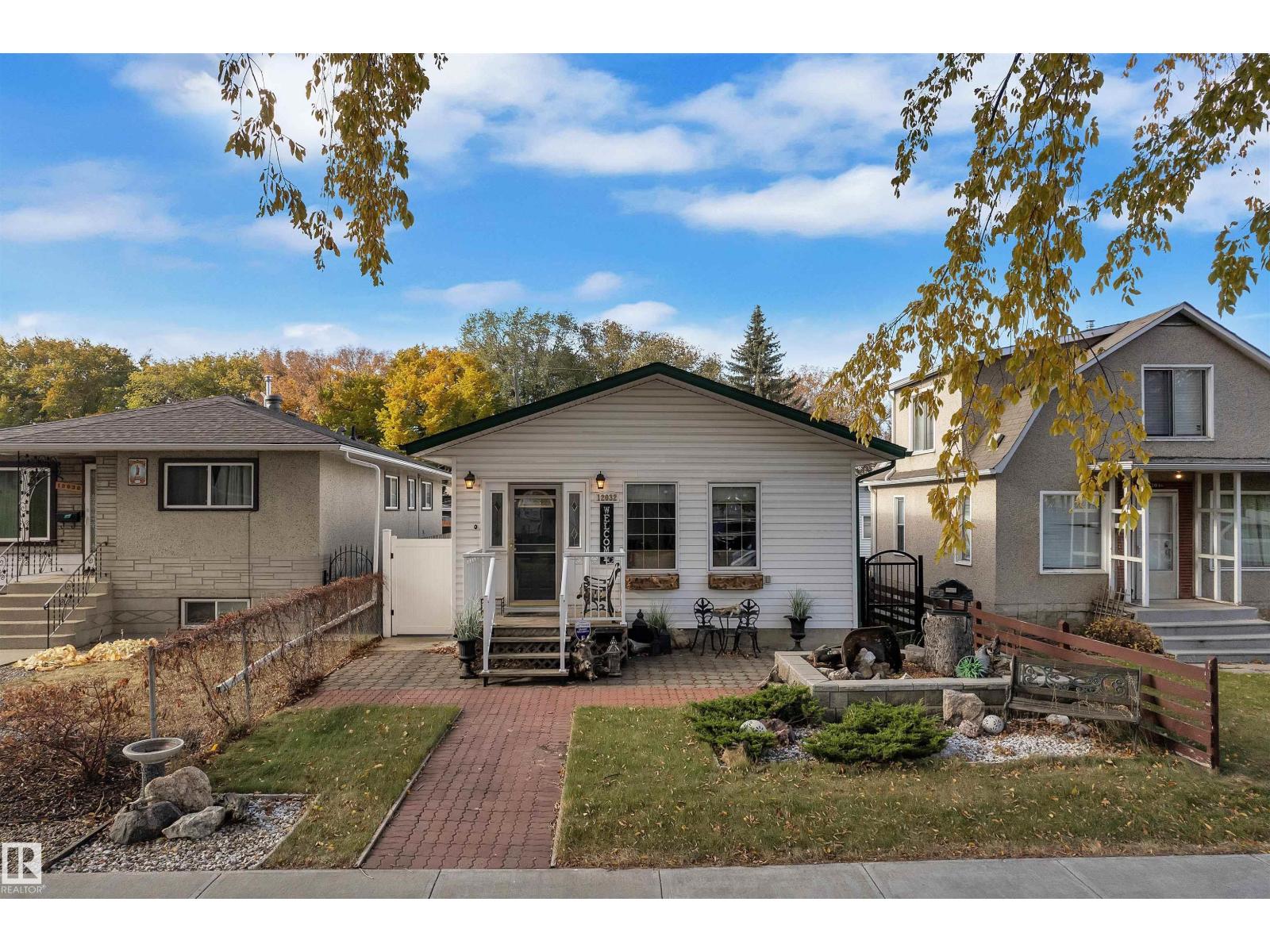 56 St Nw Unit 12032, Edmonton, AB T5W 3T1