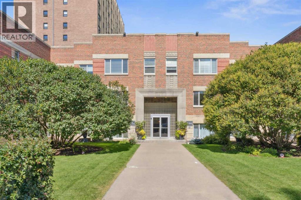 330 19 Avenue Sw Unit 38, Calgary, AB T2S 0C9