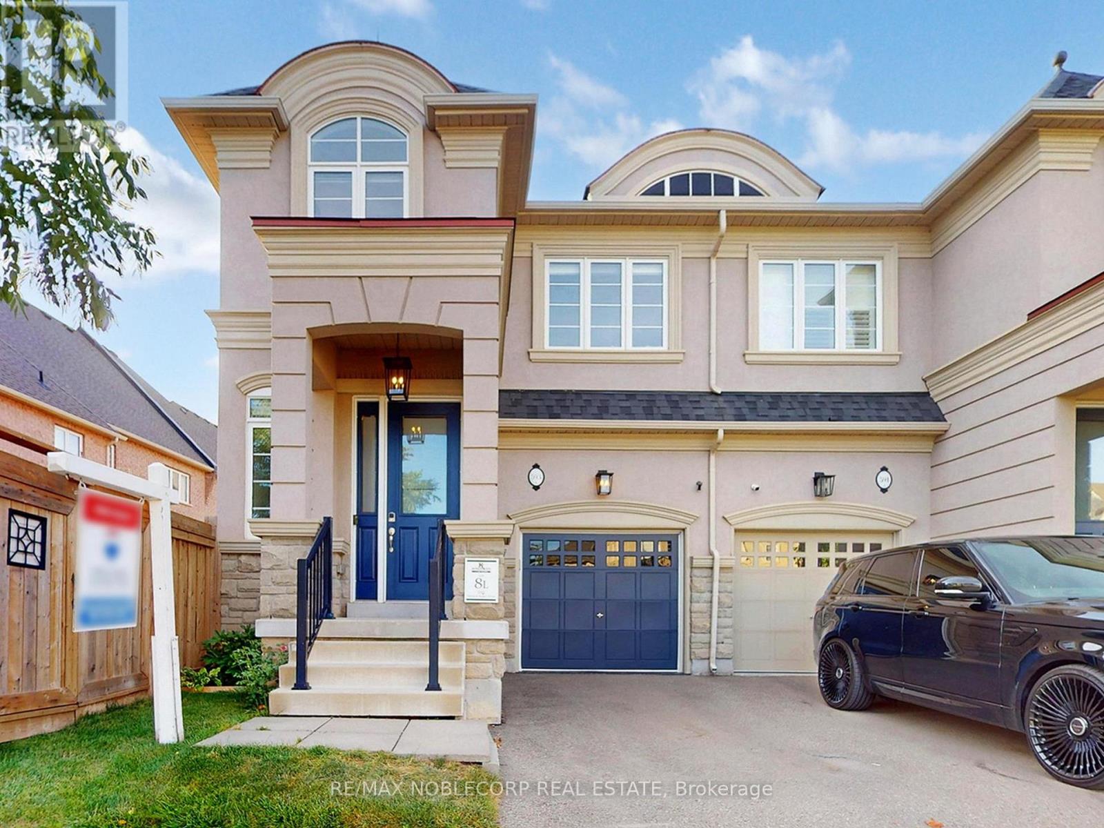 593 Settlers Rd W, Oakville, ON L6M 1N8