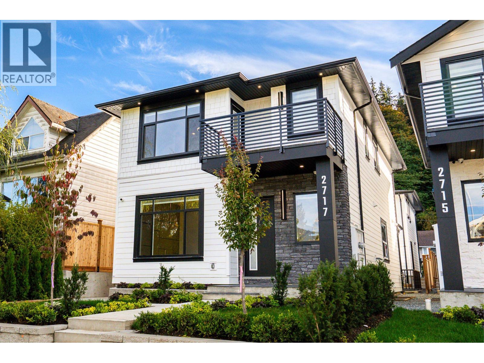 2717 Henry St, Port Moody, BC V3H 2J8