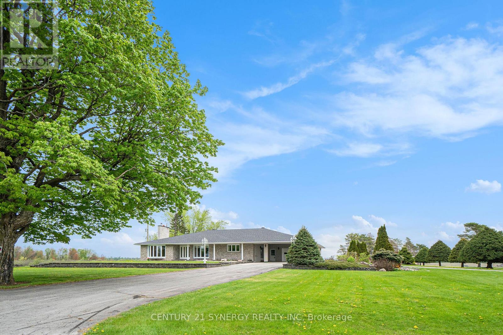 4547 Carlsbad Ln, Ottawa, ON K0A 3H0