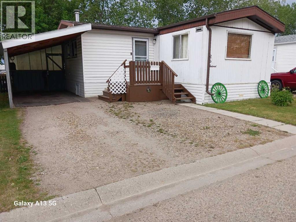 5404 42 Street Unit 26, Innisfail, AB T4G 1S2