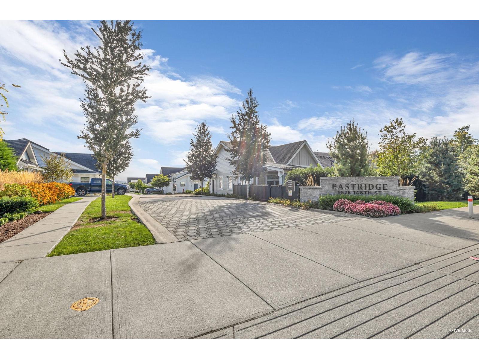 5528 148 Street Unit 2, Surrey, BC V3S 3B4