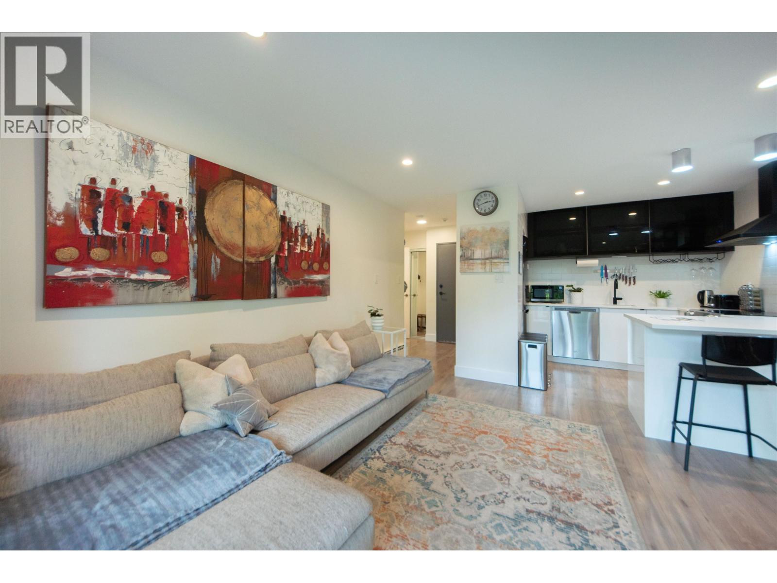 1718 Nelson Street Unit 402, Vancouver, BC V6G 1M8