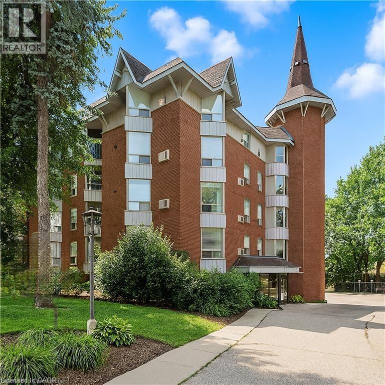384 Erb Street W Unit 404, Waterloo, ON N2L 1W6