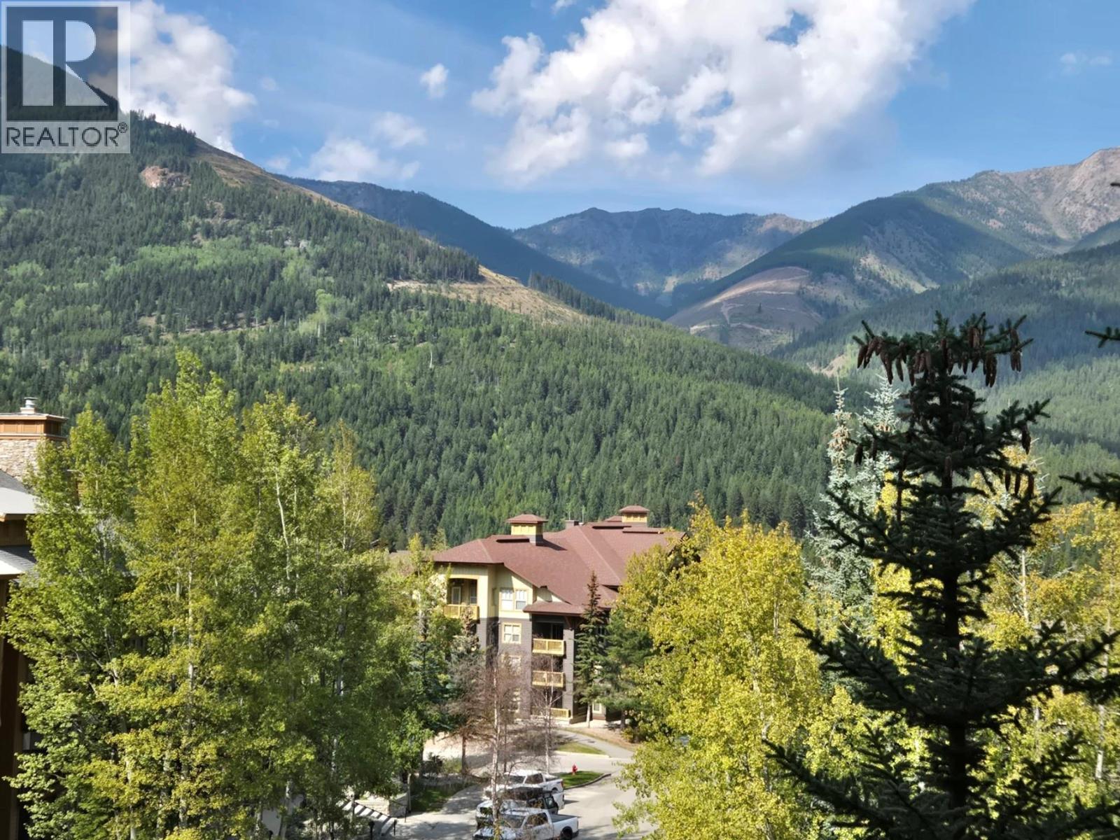 2090 Summit Drive Unit 308, Panorama, BC V0A 1T0