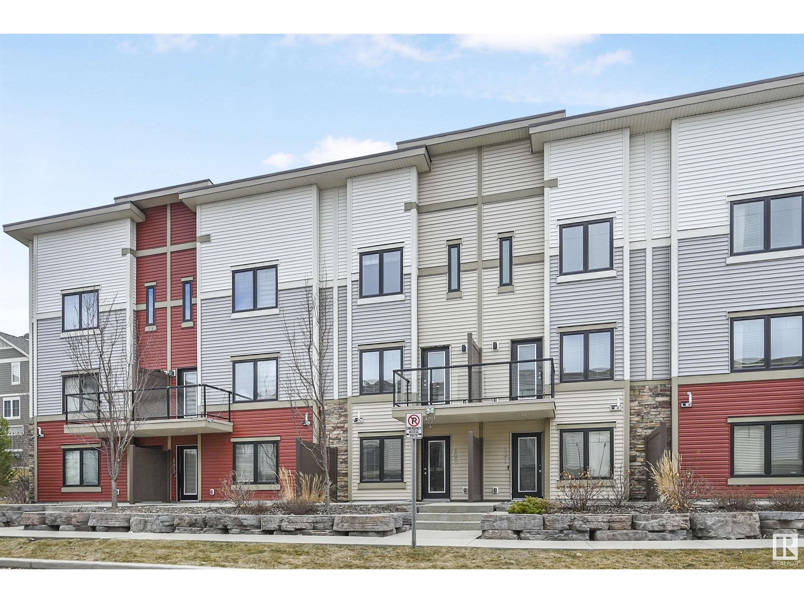 804 Welsh Drive South West #102, Edmonton, AB T6X 1Y8