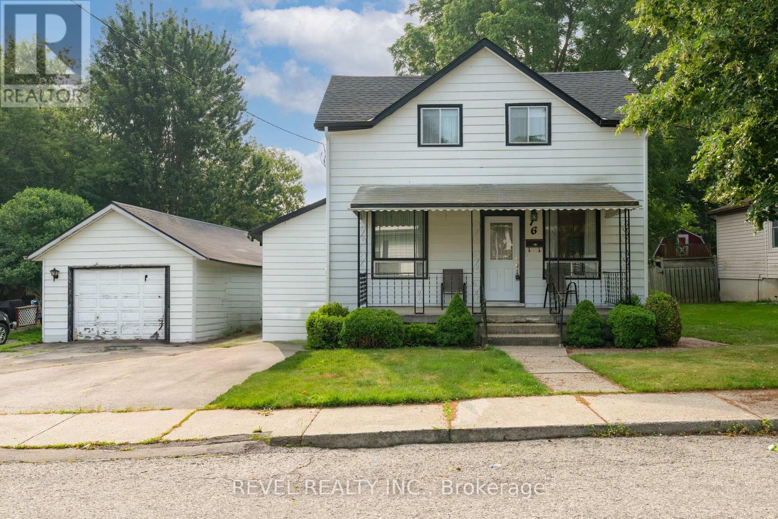 16 Arthur St, Woodstock, ON N4S 7H1