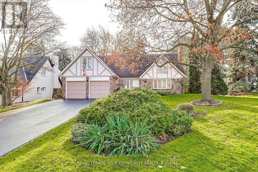 25 Alcaine Ct, Markham Thornhill, ON L3T 2G8