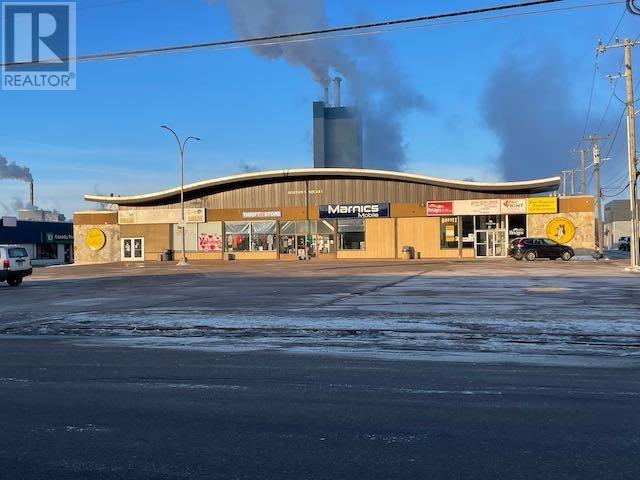 34 Whyte Ave, Dryden, ON P8N 1Z3