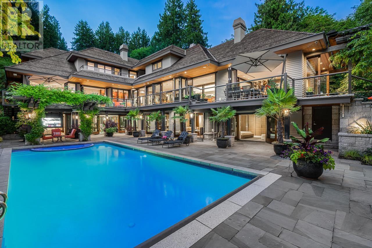 2870 SW Marine Dr, Vancouver, BC V6N 3X9