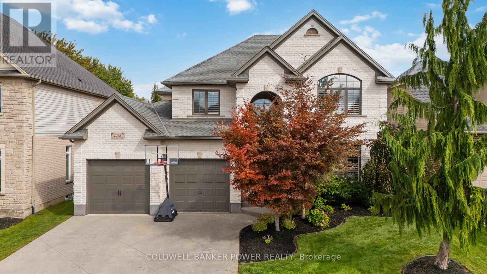 2098 Logans Run, London, ON N6K 0B3