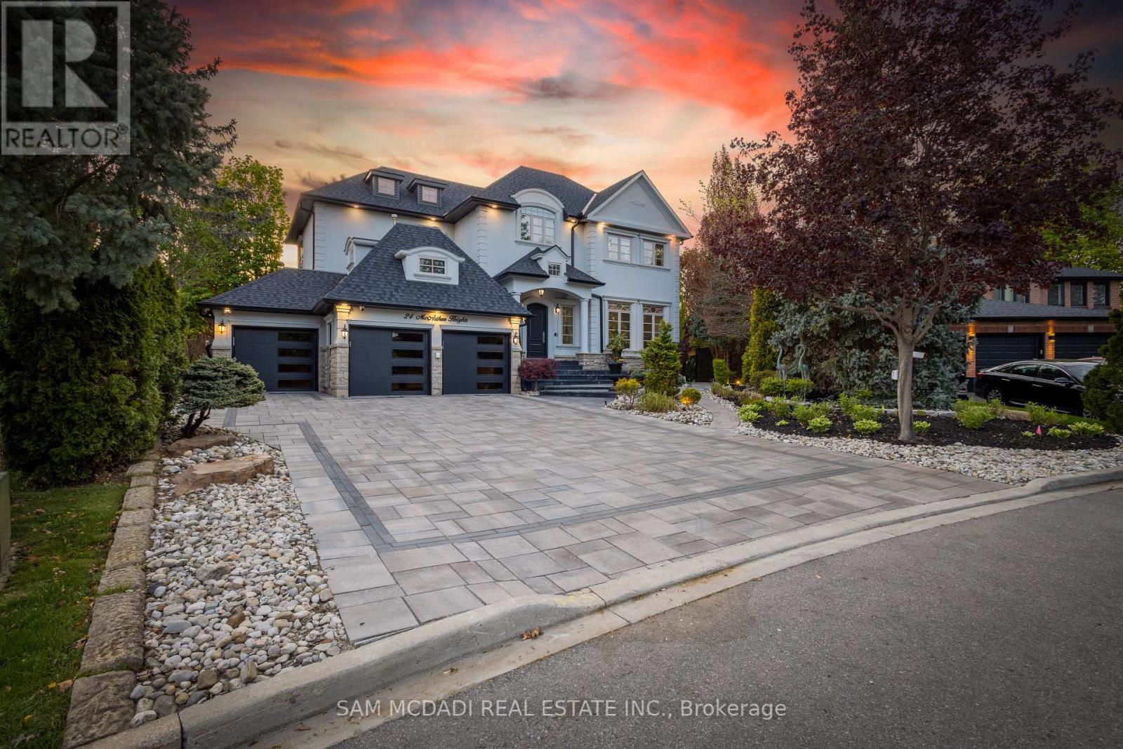 24 Mcarthur Hts, Brampton, ON L6Z 3N2