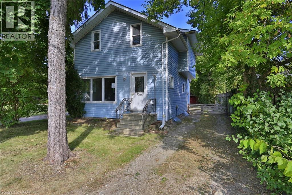 9 Bloomingdale Rd N, Kitchener, ON N2K 1A3