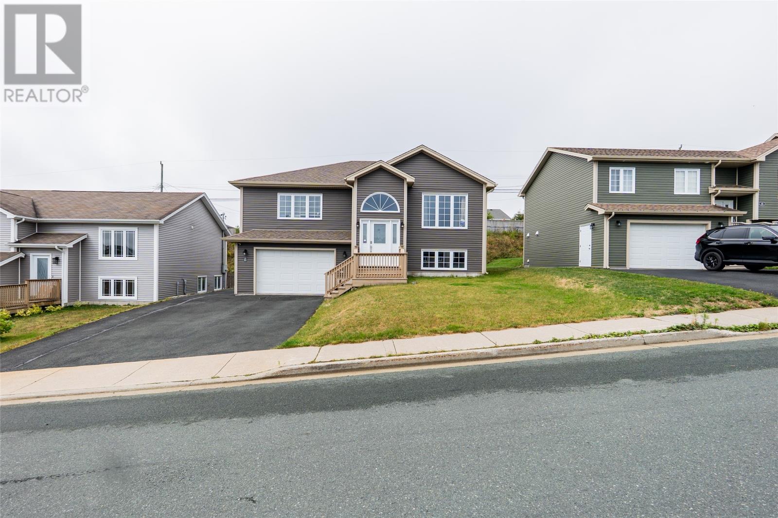 11 Mountaineer Dr, Paradise, NL A1L 0T7