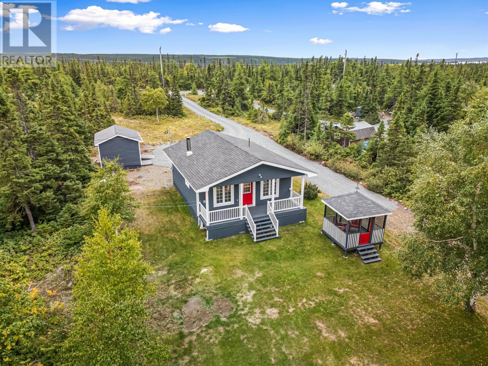 9 Stag Pond Rd, Gambo, NL A0G 1T0