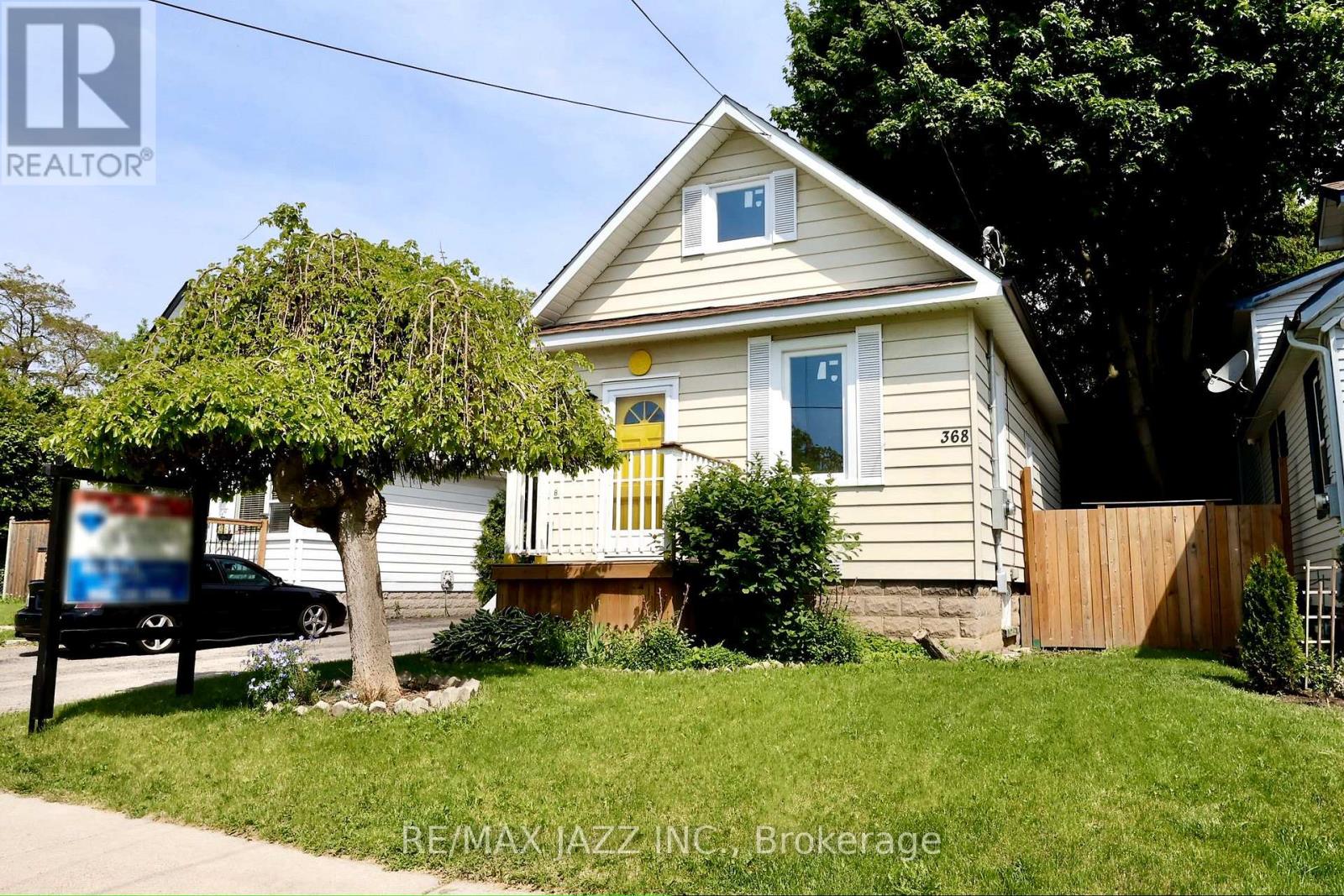 368 Buena Vista Ave, Oshawa, ON L1J 2M5