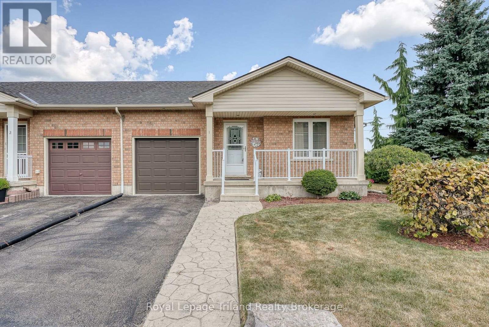1 54 Garden Ave, Brantford, ON N3S 0A1