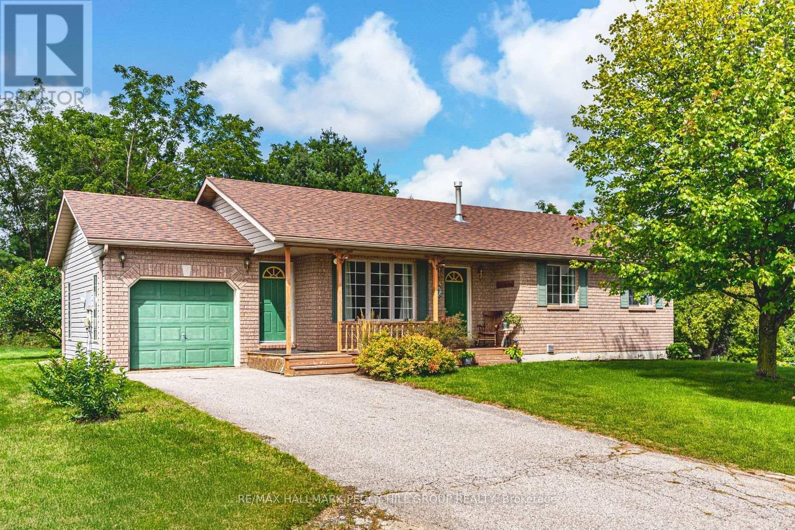 55 Marlow Cir, Springwater, ON L0L 1V0