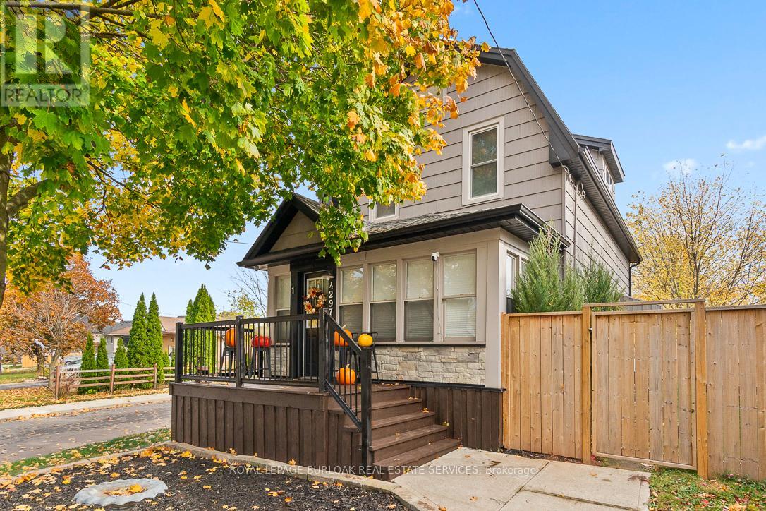 1 4297 East Ave, Lincoln Beamsville, ON L0R 1B6