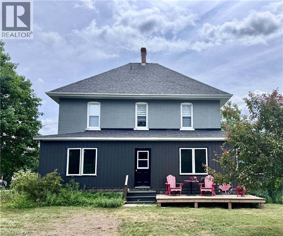 31 Blue Bay Ln, Fenelon Falls, ON K0M 1N0
