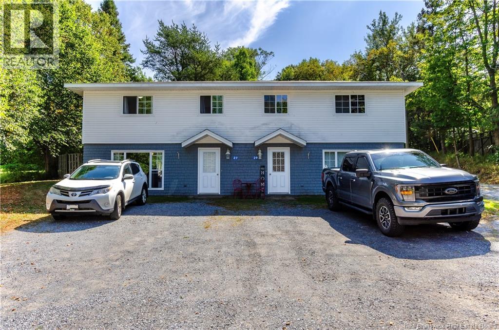 27-29 Acadia Cres, Hampton, NB E5N 3A3