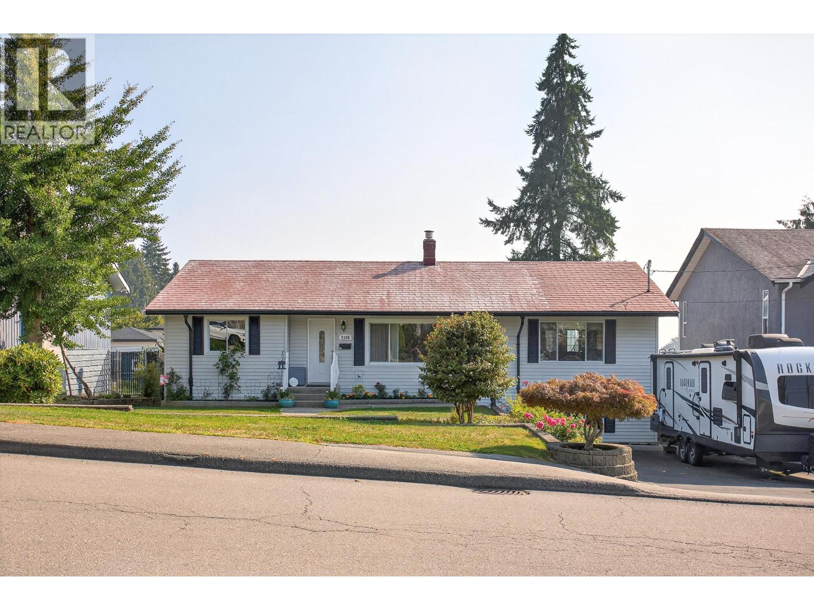 2126 Kugler Ave, Coquitlam, BC V3K 2S6