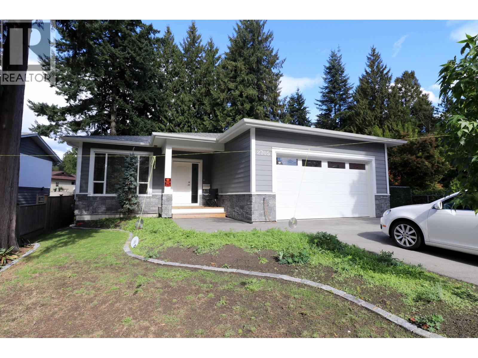 2705 Davies Ave, Port Coquitlam, BC V3C 2K1