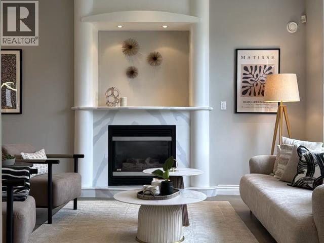 2236 W 20th Ave, Vancouver, BC V6L 1G3