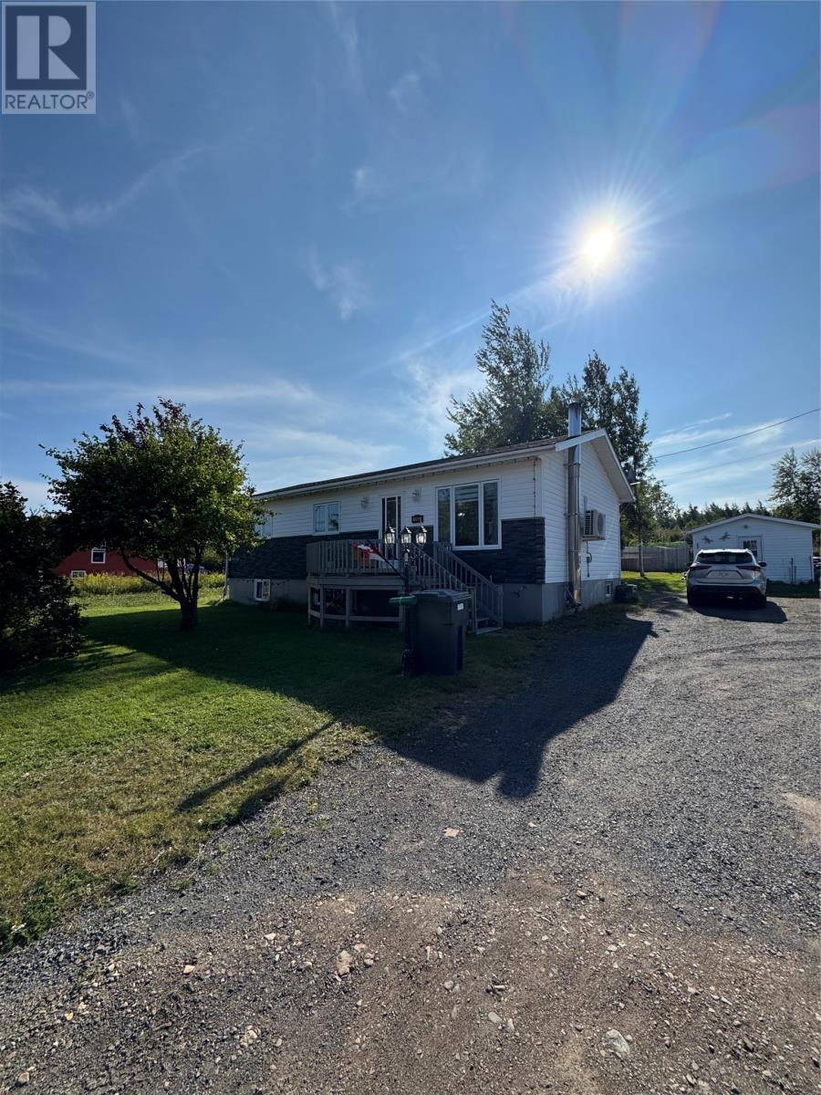 163 Commonwealth Dr, Botwood, NL A0H 1E0