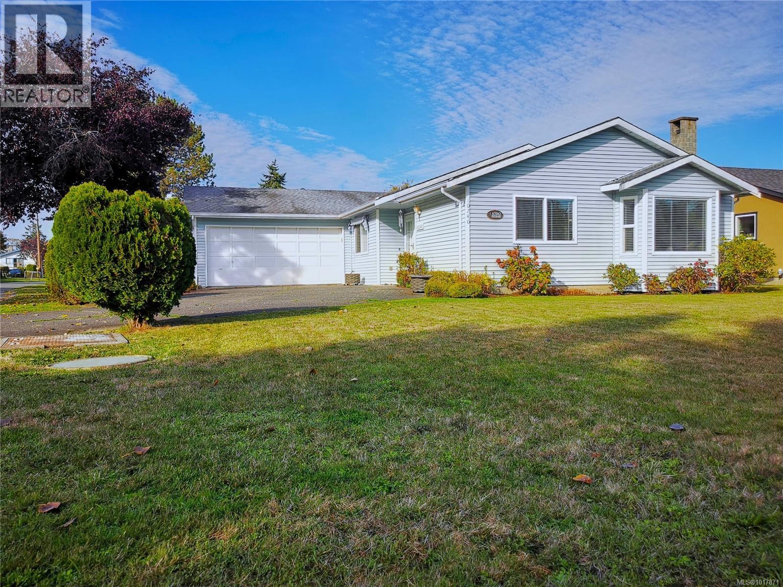 10240 Cleveland Rd, Sidney, BC V8L 4X9