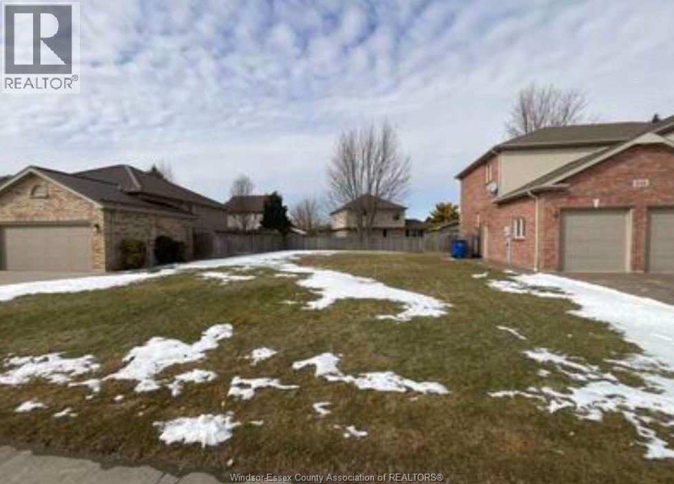 239 Valley Rd, Chatham-Kent, ON N7L 5K9