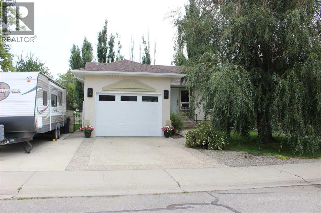 405 Willow Pl, Picture Butte, AB T0K 1V0
