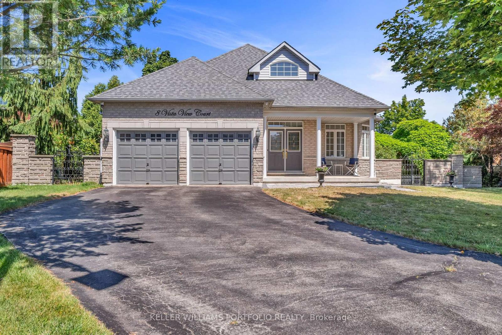 8 Vista View Ct, Caledon, ON L7C 1E1