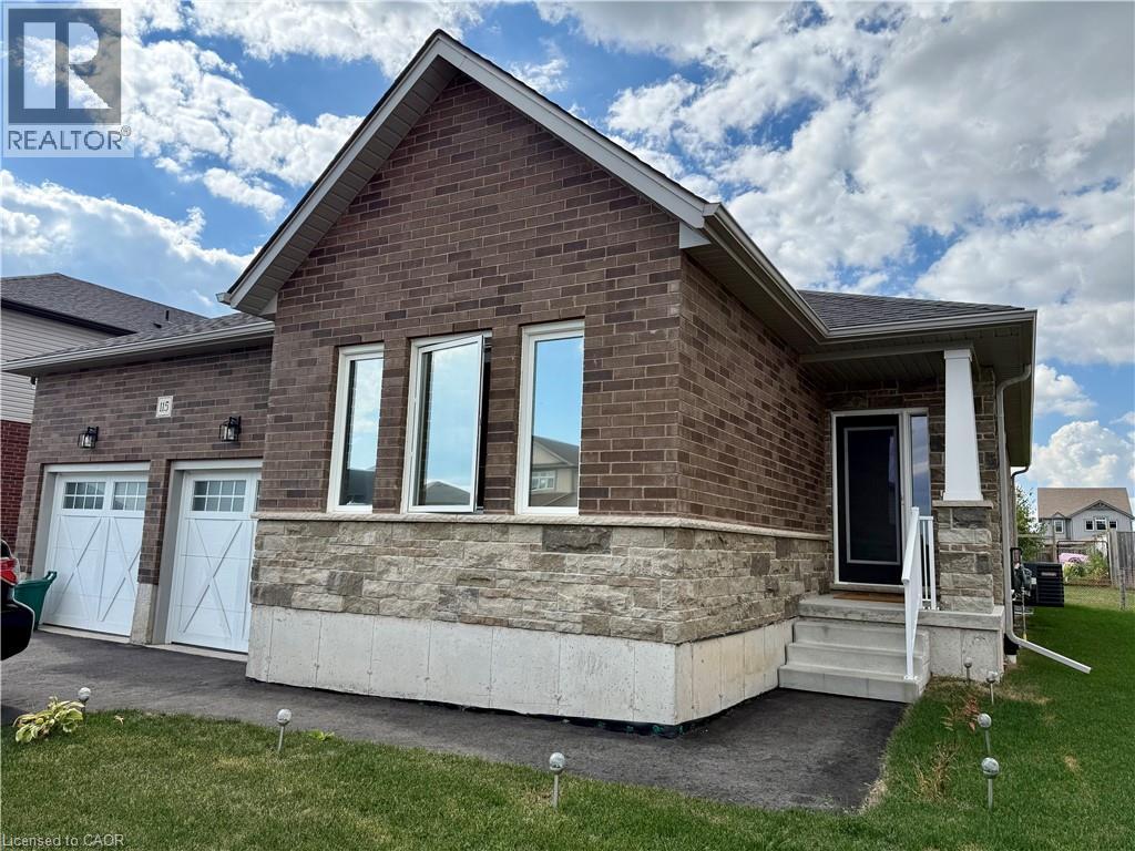 115 Maple St, Mapleton, ON N0G 1P0