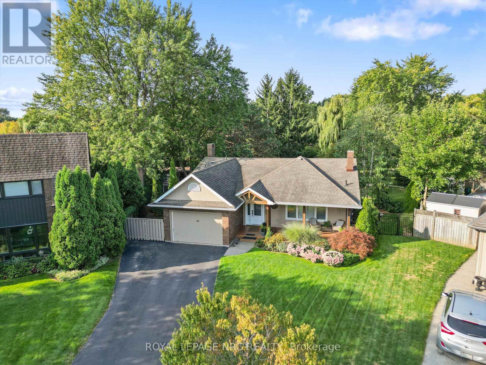 42 The Cedars, St. Catharines, ON L2M 6M8